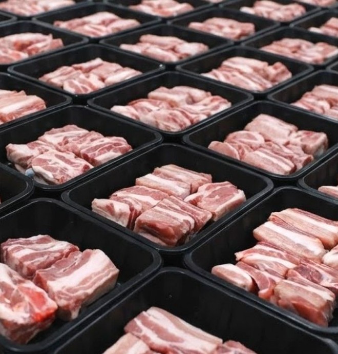 한돈 생갈비 1kg